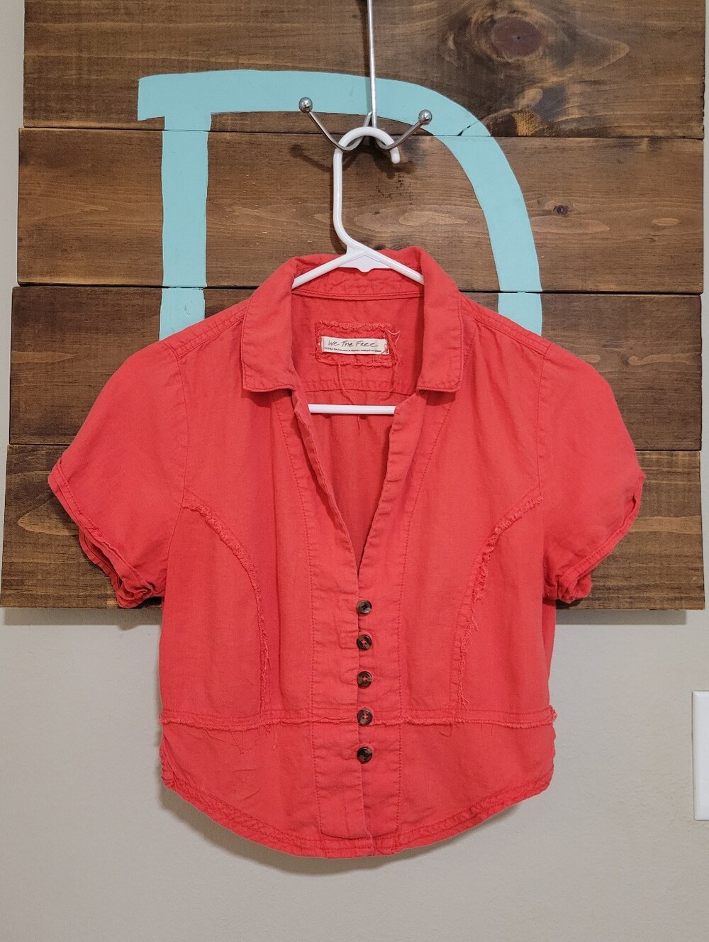 We The Free Bright Coral Annabelle Solid  Short-Sleeve Button Front Shirt Xs